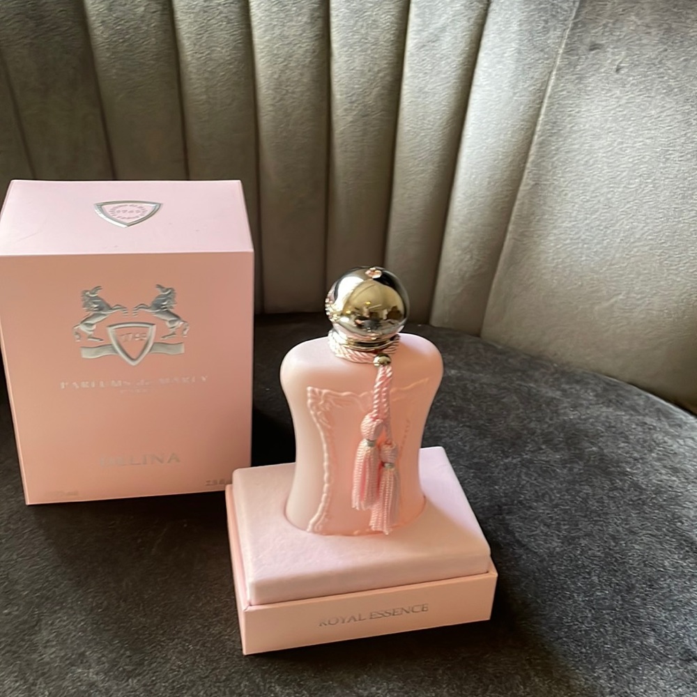 PARFUMS de MARLY DELINA